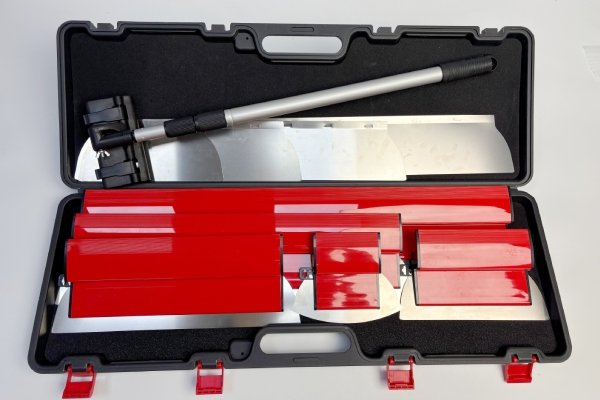 Skimming Blade Tool Set With Plastic Case 03